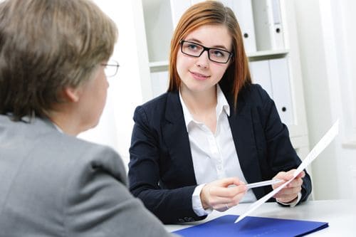 Optimized ALT text for higher education in business and management programs.