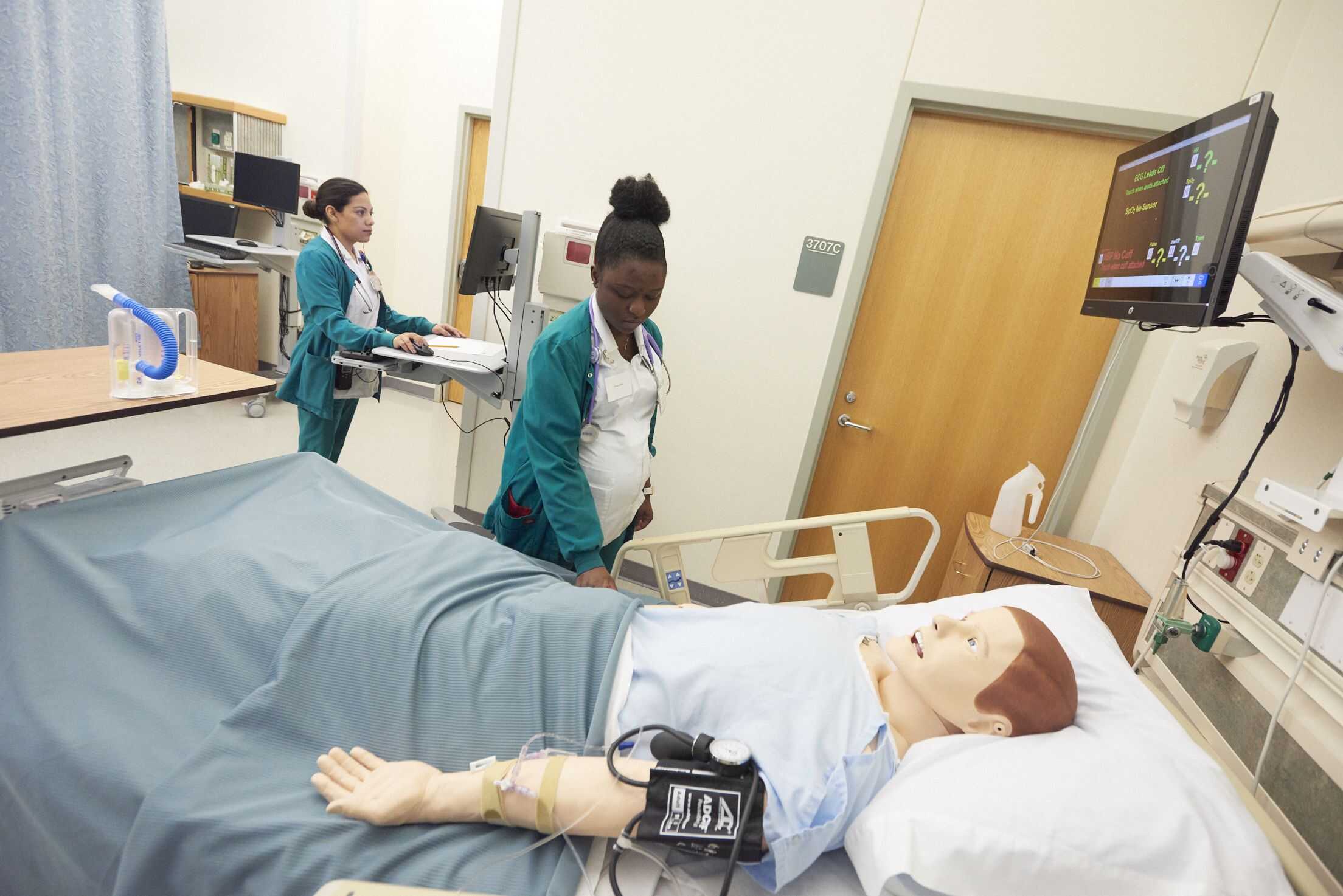 Online bachelor’s degree program recognized by U.S. News at Pensacola State College.