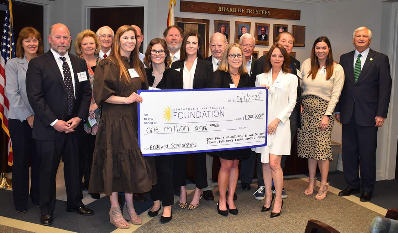 decorative image of STEMBldgNaming_w-board , Announcing the Bear, Jones, Moore, and Reeves STEM Building: PSC supporters donate $1M in scholarships for students 2022-03-02 08:12:00